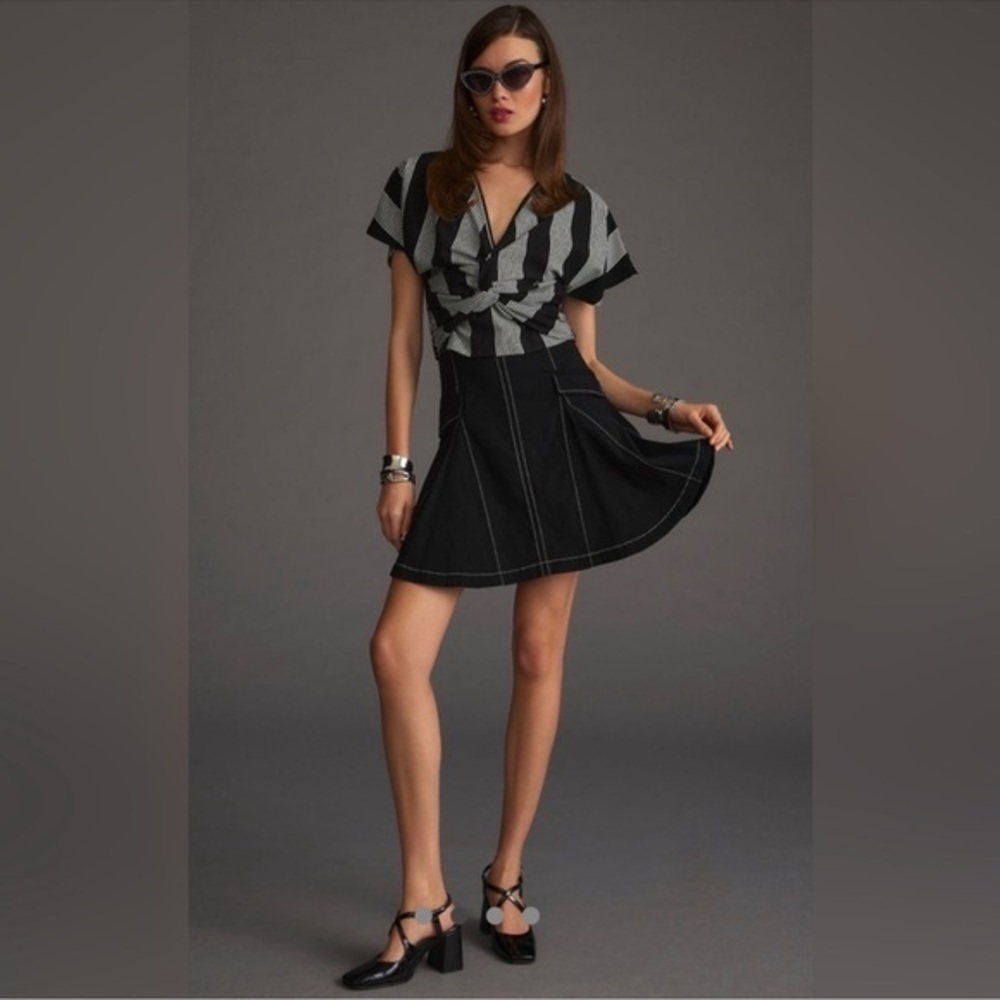 Anthropologie Bishop + Young Twist-Front Top